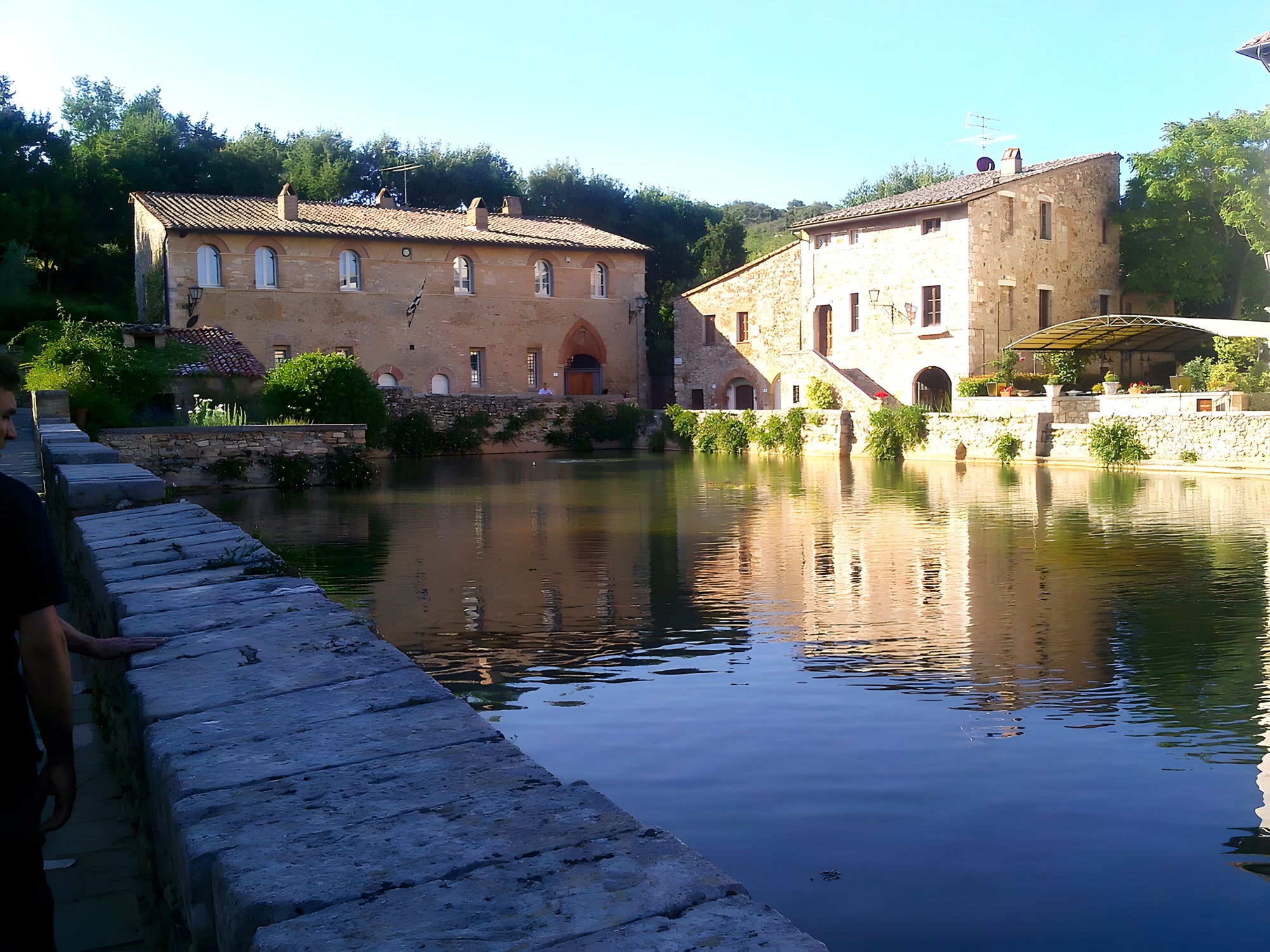 Bagno Vignoni · scorcio