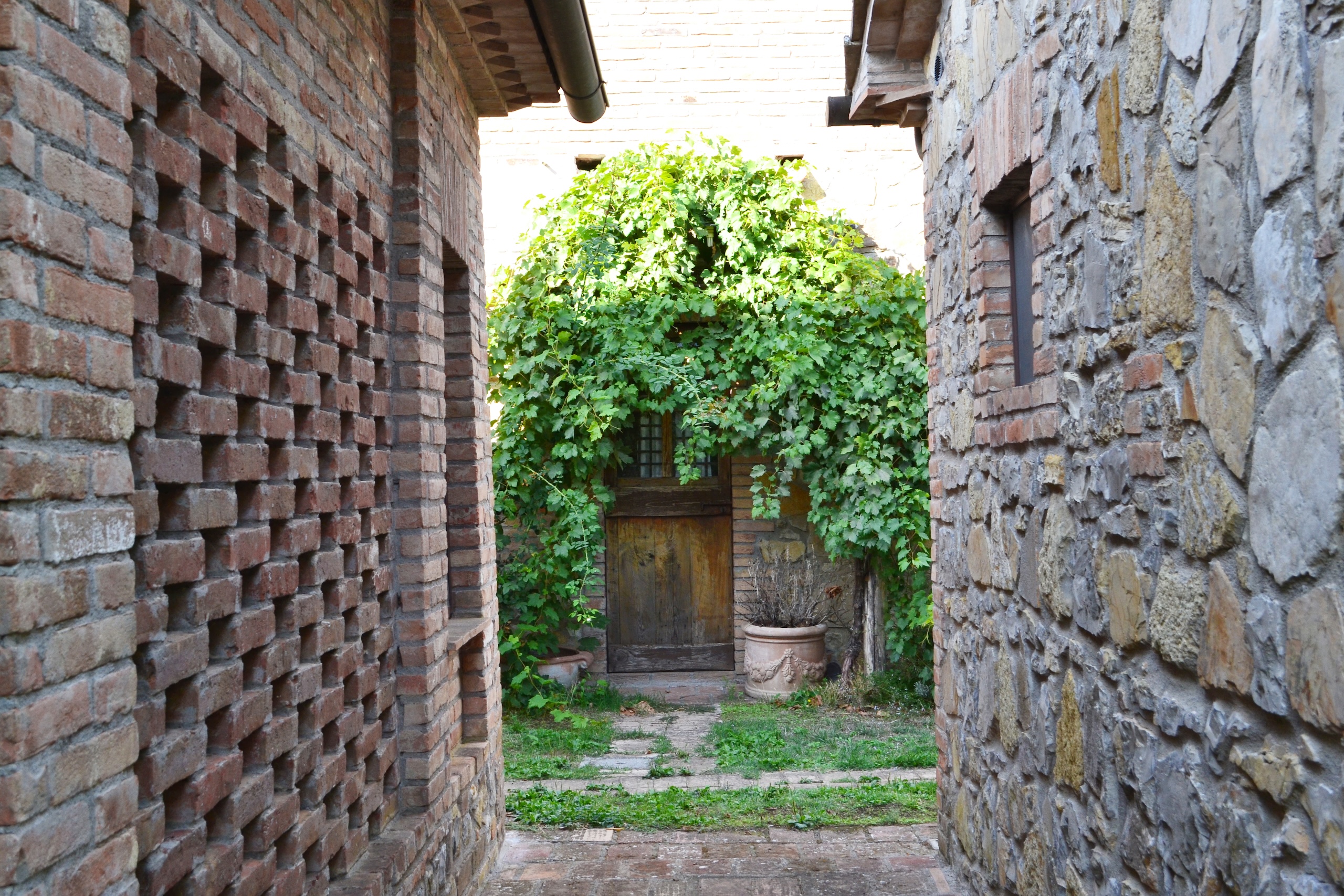 Le case in pietra del borgo